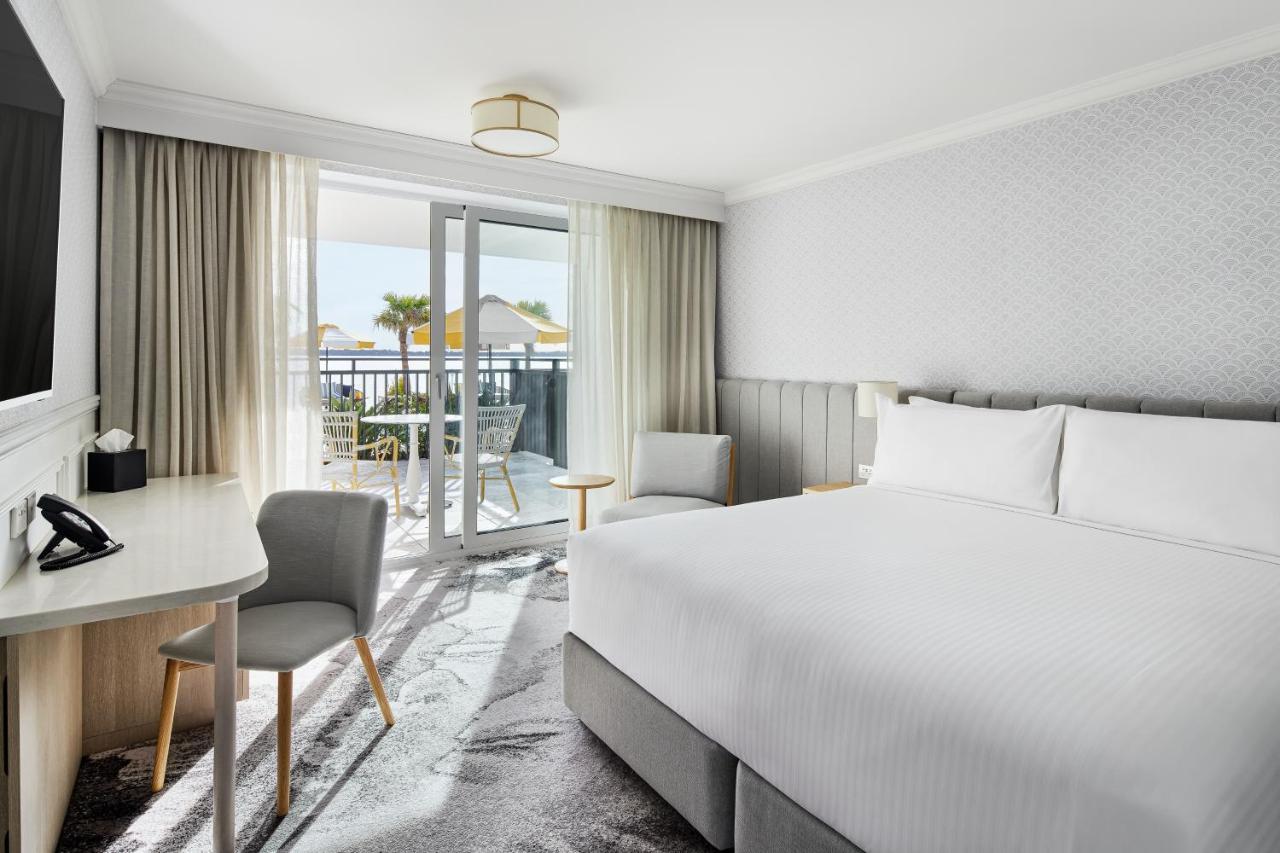 The Beachcomber Hotel & Resort, Ascend Hotel Collection Тукли Екстериор снимка A guest room at the Hilton San Diego Bayfront
