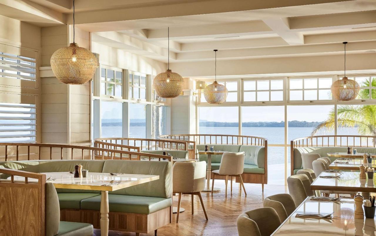 The Beachcomber Hotel & Resort, Ascend Hotel Collection Тукли Екстериор снимка The restaurant